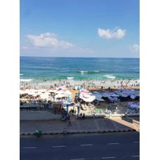 شقة للايجار مفروش - سيدى بشر -الاسكندرية -الدور٣-على البحر مباشر