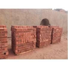 طوب احمر طفلي رقم واحد من شركة النور
